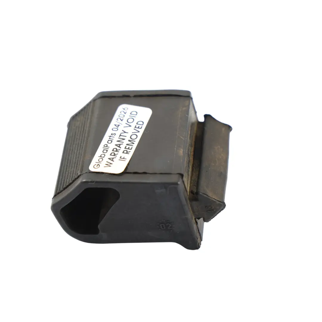 Volkswagen Touareg 7L Motorhaube Führungsstück Vorne - SKU 7L6823493 - Teilenummer 7L6823493