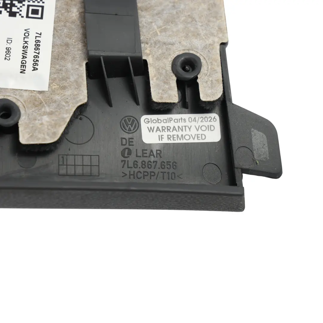 7L Tapa Inspección Maletero Derecha 7L6867656 para Volkswagen Touareg con número de pieza 7L6867656A Volkswagen Touareg 7L Tapa Inspección Maletero Derecha 7L6867656 - SKU 7L6867656A - Número de pieza 7L6867656A