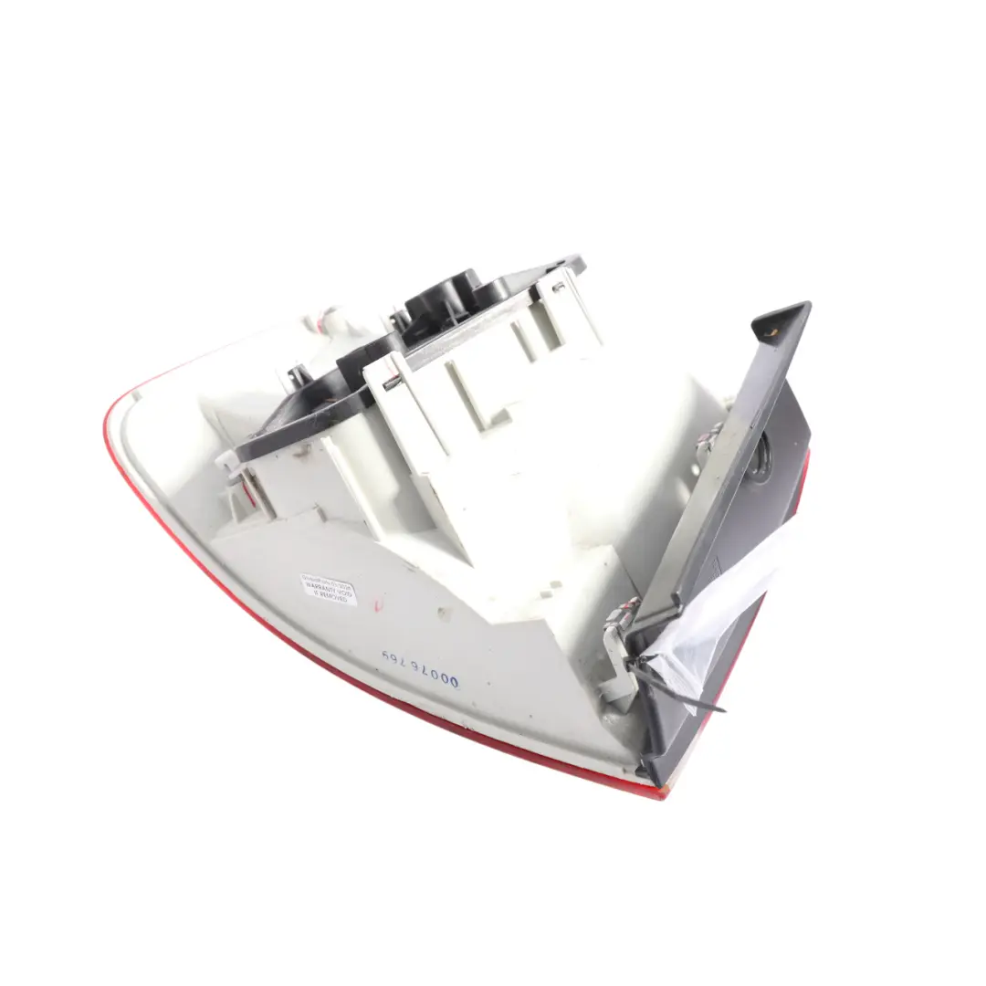 VW Volkswagen Touareg 7L Tail Light Rear Outer Lamp Right O/S - SKU 7L6945096P-1 - Part number 7L6945096P