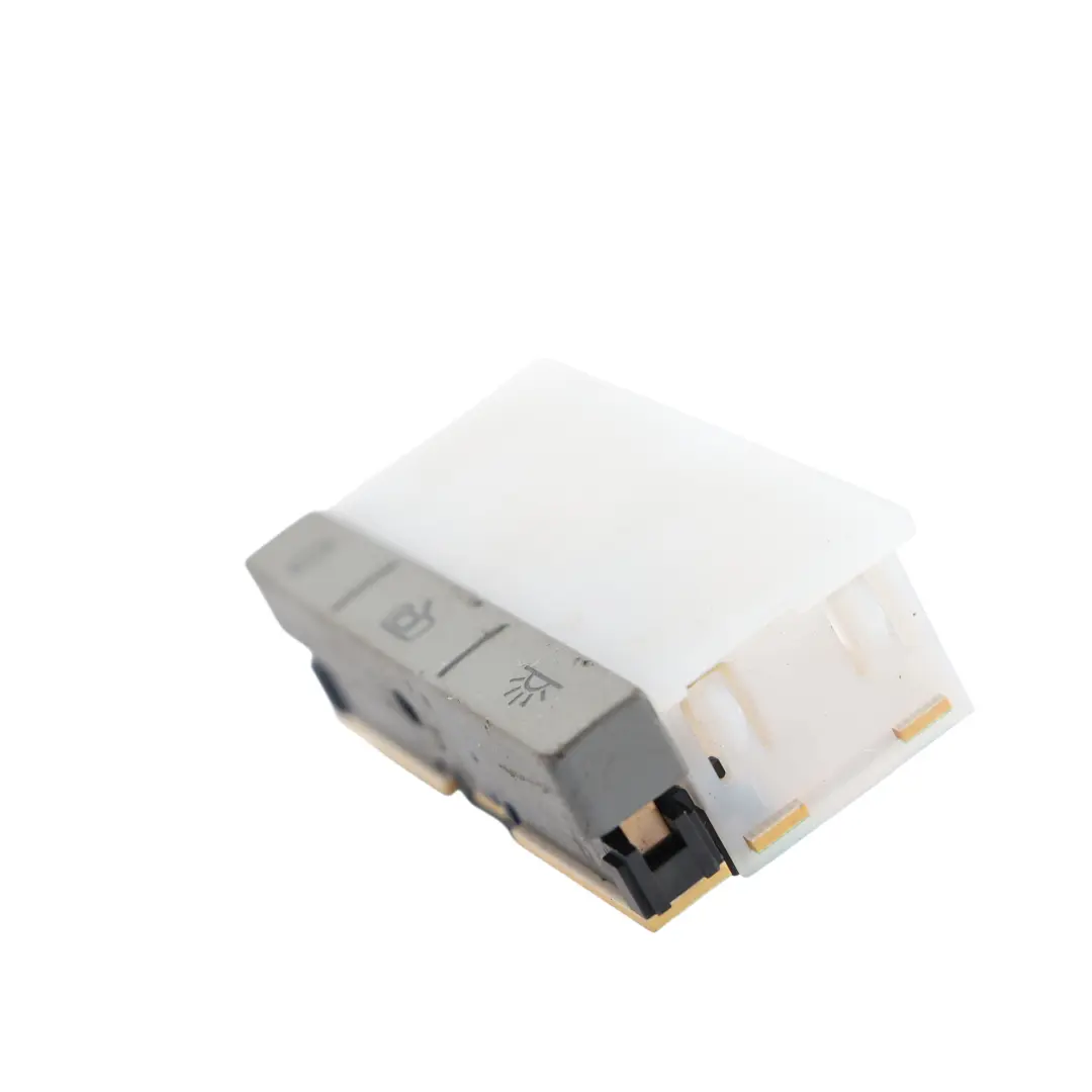 7L Lámpara Luz Cortesía Techo Trasera Izquierda para Volkswagen Touareg con número de pieza 7L6947291B Volkswagen Touareg 7L Lámpara Luz Cortesía Techo Trasera Izquierda - SKU 7L6947291B - Número de pieza 7L6947291B