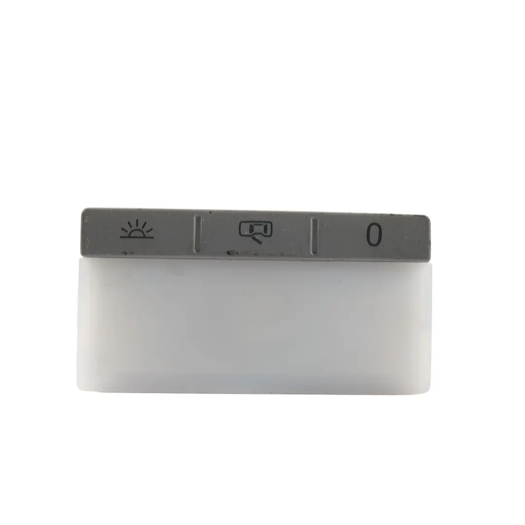 7L Plafonnier Arrière Gauche pour Volkswagen Touareg à propos du numéro de pièce 7L6947291B Volkswagen Touareg 7L Plafonnier Arrière Gauche - SKU 7L6947291B - Numéro de pièce 7L6947291B