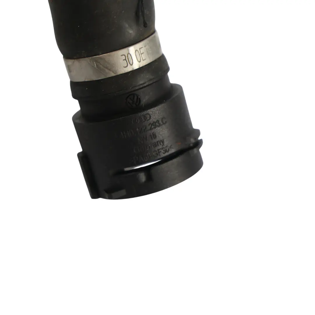 Tubo Manicotto Liquido Refrigerante 3.0 TDI V6 Diesel CRC per Audi Q7 4L con numero di parte 7L8121157D Audi Q7 4L Tubo Manicotto Liquido Refrigerante 3.0 TDI V6 Diesel CRC - SKU 7L8121157D - Numero di parte 7L8121157D