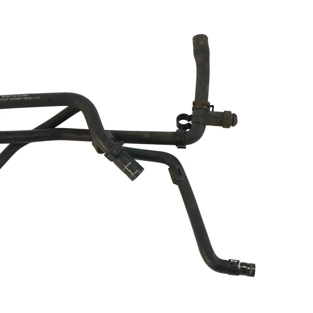 Tubo Manicotto Liquido Refrigerante Motore per Audi Q7 4L con numero di parte 7L8122096F Audi Q7 4L Tubo Manicotto Liquido Refrigerante Motore - SKU 7L8122096F - Numero di parte 7L8122096F