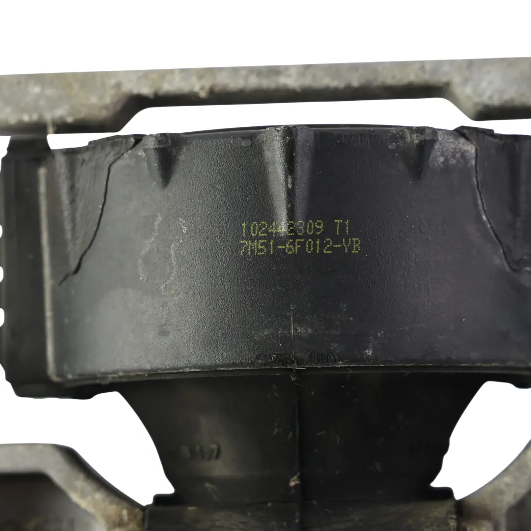 Mk1 Wspornik Poduszka Silnika 2.0 TDCi Diesel do Ford Kuga o numerze 7M51-6F012-YB Ford Kuga Mk1 Wspornik Poduszka Silnika 2.0 TDCi Diesel - SKU 7M51-6F012-YB - Numer Części 7M51-6F012-YB
