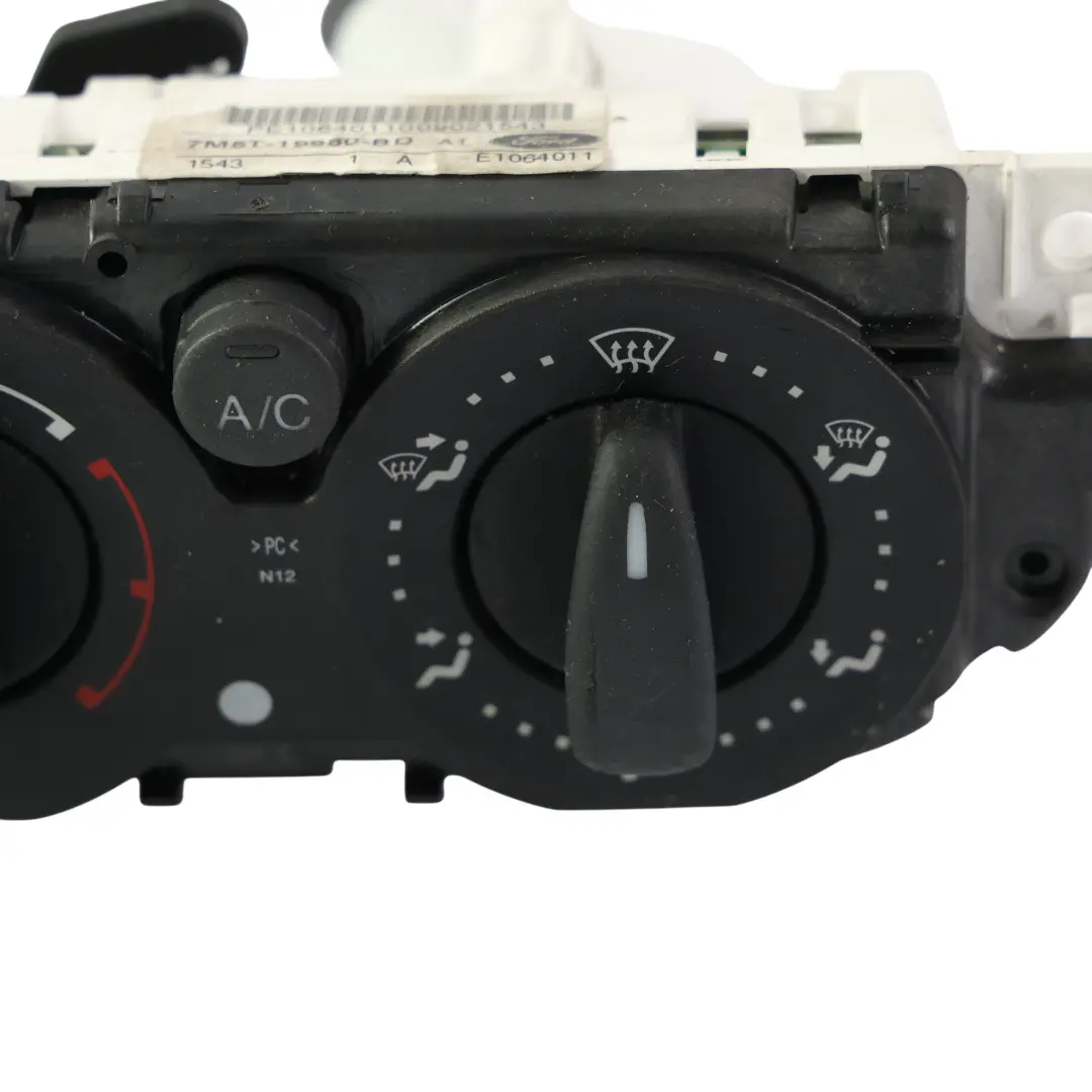MK1 C394 Panel Control Clima Con Aire Acond. para Ford Kuga con número de pieza 7M5T-19980-BD Ford Kuga MK1 C394 Panel Control Clima Con Aire Acond. - SKU 7M5T-19980-BD - Número de pieza 7M5T-19980-BD