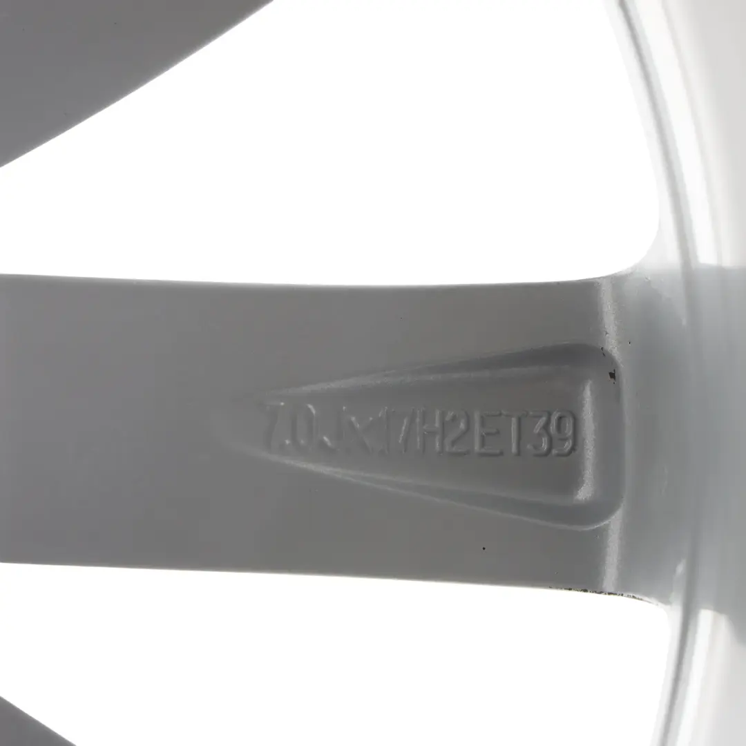 7N Llanta Aleación Plata 17" 7J ET39 5X112 para Volkswagen Sharan con número de pieza 7N0601025C Volkswagen Sharan 7N Llanta Aleación Plata 17" 7J ET39 5X112 - SKU 7N0601025C-2 - Número de pieza 7N0601025C