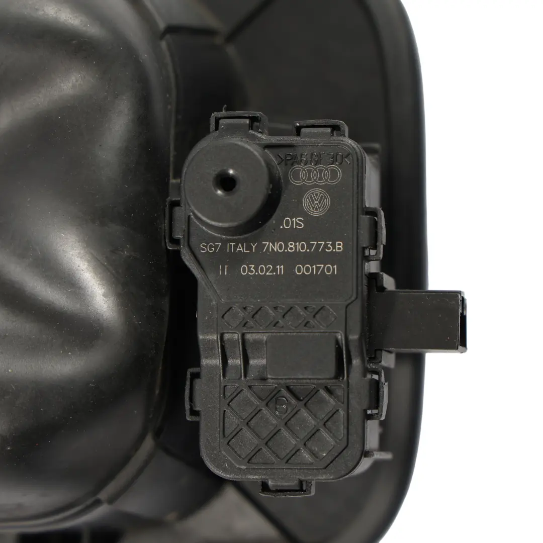 7N Tankdeckel Klappe Abdeckung Candy Weiß B9A für Volkswagen VW Sharan mit Teilenummer 7N0809857A Volkswagen VW Sharan 7N Tankdeckel Klappe Abdeckung Candy Weiß B9A - SKU 7N0809857A-CAN - Teilenummer 7N0809857A