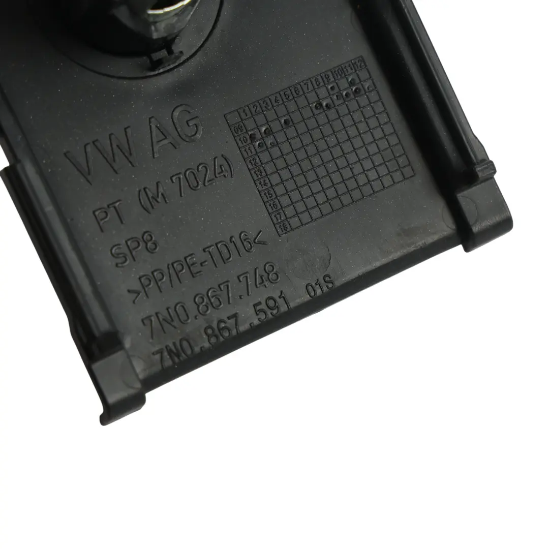 Volkswagen Sharan 7N Seat Alhambra 71 Enchufe Carga 12V 7N0867591 - SKU 7N0867748 - Número de pieza 7N0867748