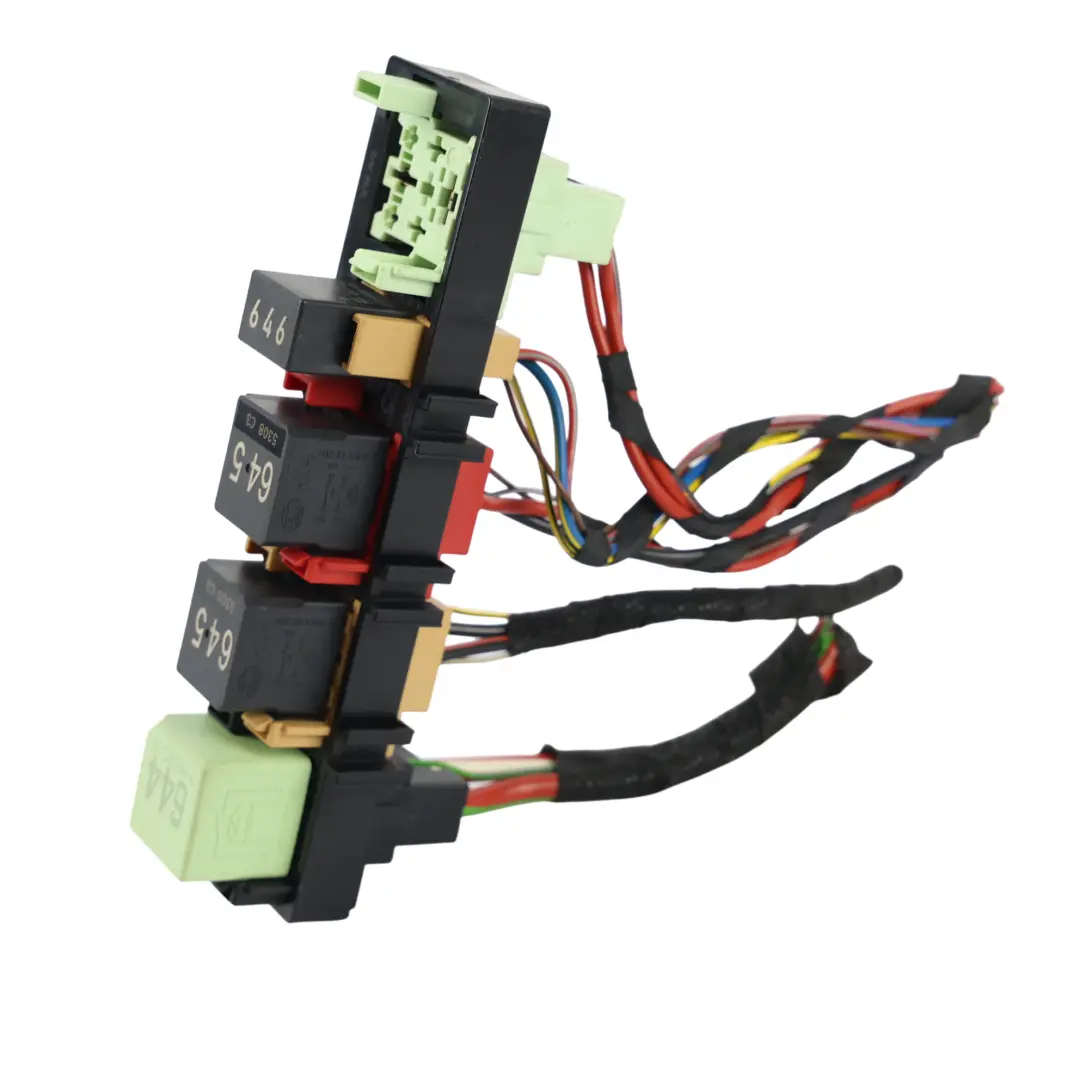 Volkswagen Q3 8U Scirocco Mk3 Staffa Supporto Relè - SKU 7N0937503A - Numero di parte 7N0937503A