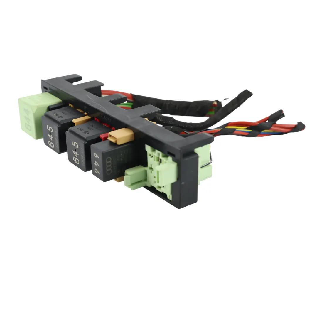 Mk3 Relais Halterung Box für Volkswagen Audi Q3 8U Scirocco mit Teilenummer 7N0937503A Volkswagen Audi Q3 8U Scirocco Mk3 Relais Halterung Box - SKU 7N0937503A - Teilenummer 7N0937503A