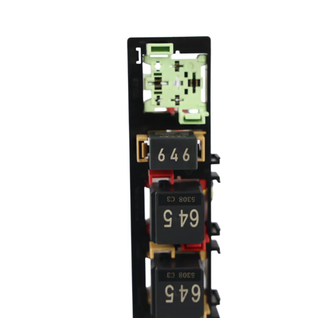 Volkswagen Audi Q3 8U Scirocco Mk3 Relais Halterung Box - SKU 7N0937503A - Teilenummer 7N0937503A