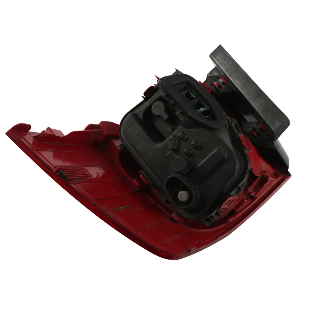 Volkswagen Sharan 7N Rear Tail Light Outer Left Passenger Side - SKU 7N0945095E - Part number 7N0945095E