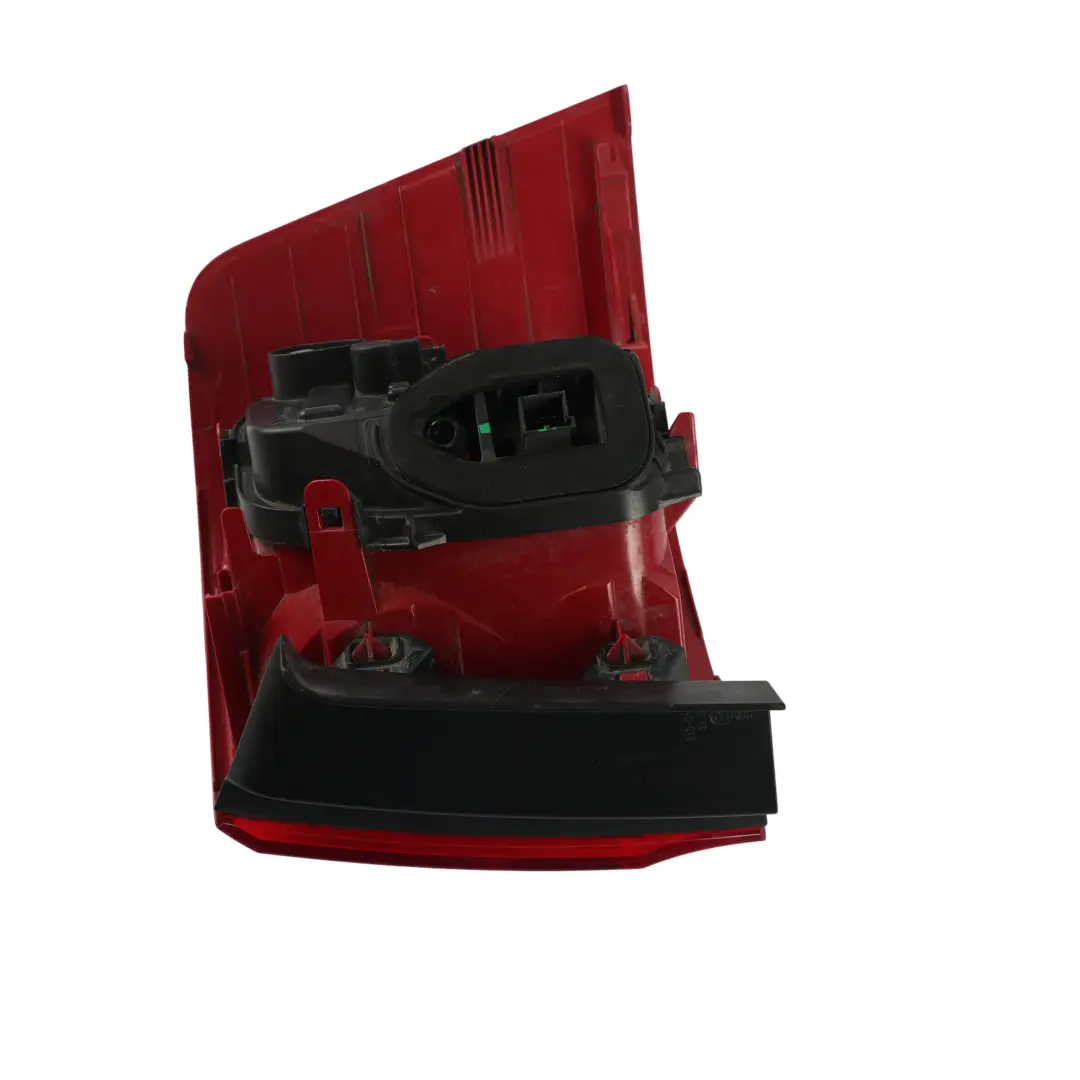 Volkswagen Sharan 7N Lampa Tylna Zewnętrzna Lewy Tył - SKU 7N0945095E - Numer Części 7N0945095E