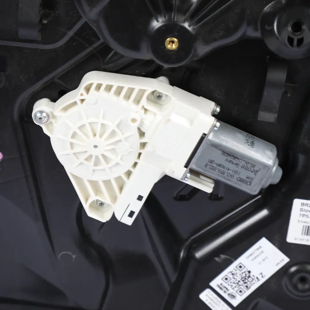 Front Right O/S Door Window Regulator 7P5837462 to Porsche Cayenne 92A with Part number 7P5837756B Porsche Cayenne 92A Front Right O/S Door Window Regulator 7P5837462 - SKU 7P5837756B - Part number 7P5837756B