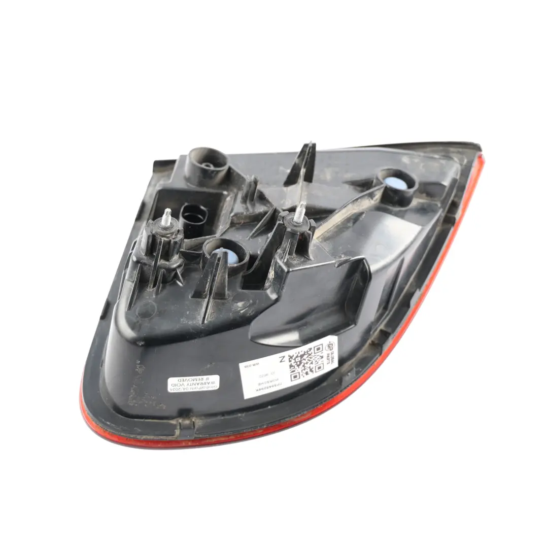 Inner Lamp Boot Lid Tailgate Light Right O/S to Porsche Cayenne 92A Rear with Part number 7P5945094K Porsche Cayenne 92A Rear Inner Lamp Boot Lid Tailgate Light Right O/S - SKU 7P5945094K - Part number 7P5945094K
