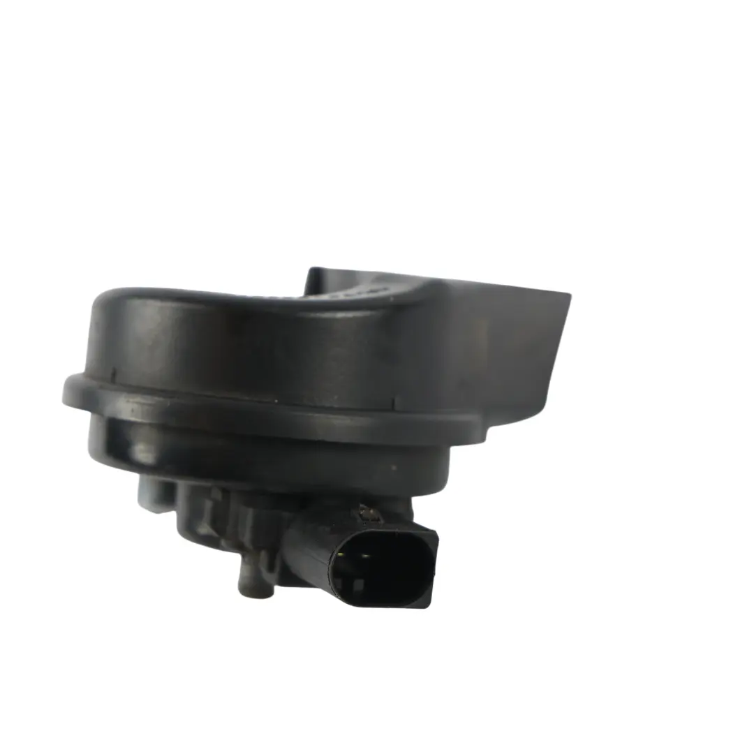 7P Bocina Tono Alto Señal Fanfarria para Audi Q3 F3 VW Touareg con número de pieza 7P6951223A Audi Q3 F3 VW Touareg 7P Bocina Tono Alto Señal Fanfarria - SKU 7P6951223A - Número de pieza 7P6951223A