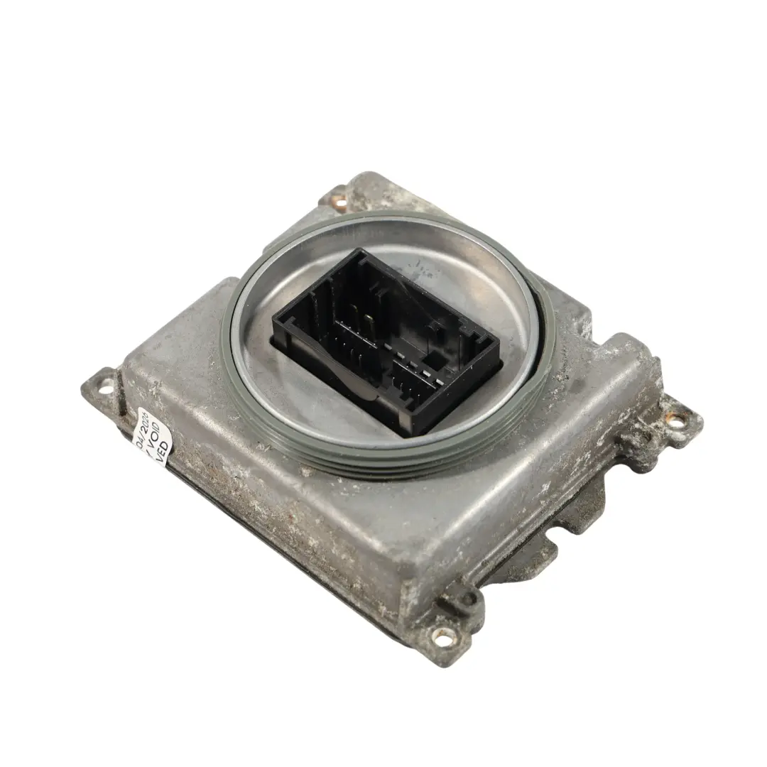 Sterownik Moduł Lampy Reflektora LED do Volkswagen Passat B8 o numerze 7PP941571AC Volkswagen Passat B8 Sterownik Moduł Lampy Reflektora LED - SKU 7PP941571AC - Numer Części 7PP941571AC