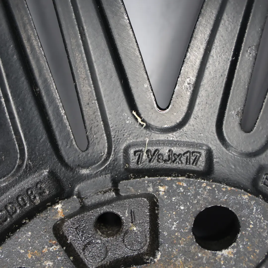 Cerchio Ruota Posteriore Lega Nero 17" 7,5J ET:47 per BMW E81 E82 E87 E88 con numero di parte 8036938 BMW E81 E82 E87 E88 Cerchio Ruota Posteriore Lega Nero 17" 7,5J ET:47 - SKU 8036938-11 - Numero di parte 8036938