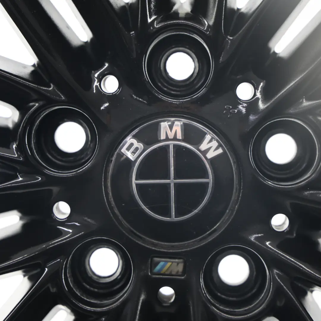 Jante Roue Arrière Alliage Noir 17" 7,5J ET:47 pour BMW E81 E82 E87 E88 à propos du numéro de pièce 8036938 BMW E81 E82 E87 E88 Jante Roue Arrière Alliage Noir 17" 7,5J ET:47 - SKU 8036938-11 - Numéro de pièce 8036938