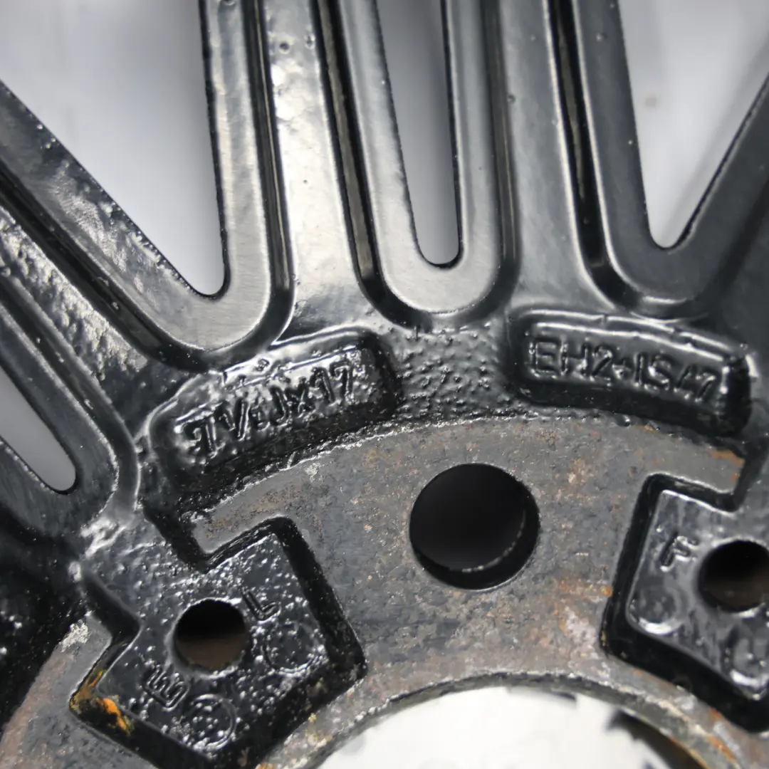 Llanta Trasera Aleación 17" 7,5J ET:47 M Doble Radio 207 para BMW E81 E87 E88 con número de pieza 8036938 BMW E81 E87 E88 Llanta Trasera Aleación 17" 7,5J ET:47 M Doble Radio 207 - SKU 8036938-9 - Número de pieza 8036938