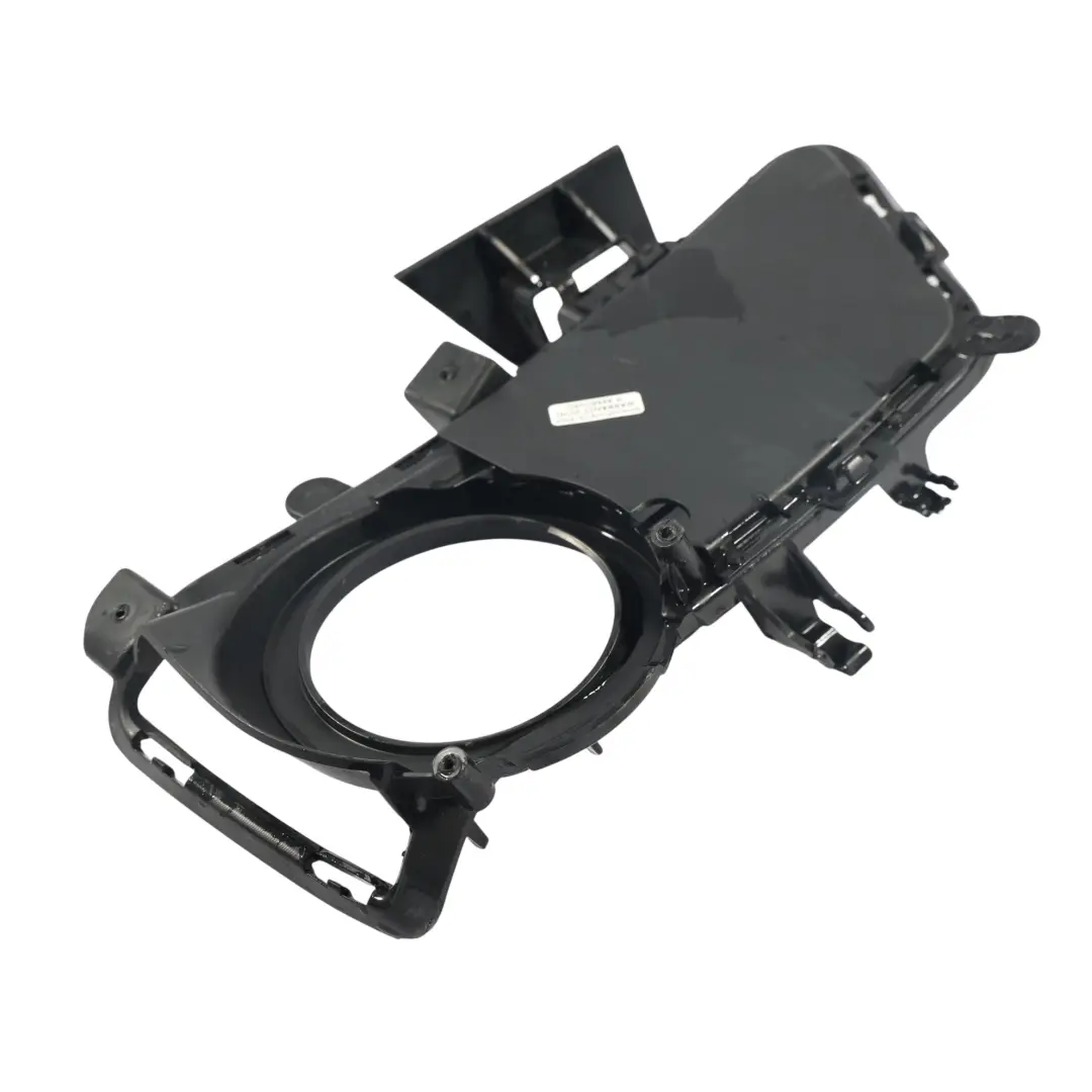 Osłona Przeciwmgielna Prawa Glacier A83 do BMW F30 F31 LCI M Sport o numerze 8062632 BMW F30 F31 LCI M Sport Osłona Przeciwmgielna Prawa Glacier A83 - SKU 8062632-1 - Numer Części 8062632