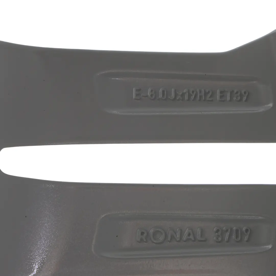 Jante Alliage Argent 19" 8J ET:39 Double Rayon pour Audi Q5 FY S Line à propos du numéro de pièce 80A601025G Audi Q5 FY S Line Jante Alliage Argent 19" 8J ET:39 Double Rayon - SKU 80A601025G-3 - Numéro de pièce 80A601025G