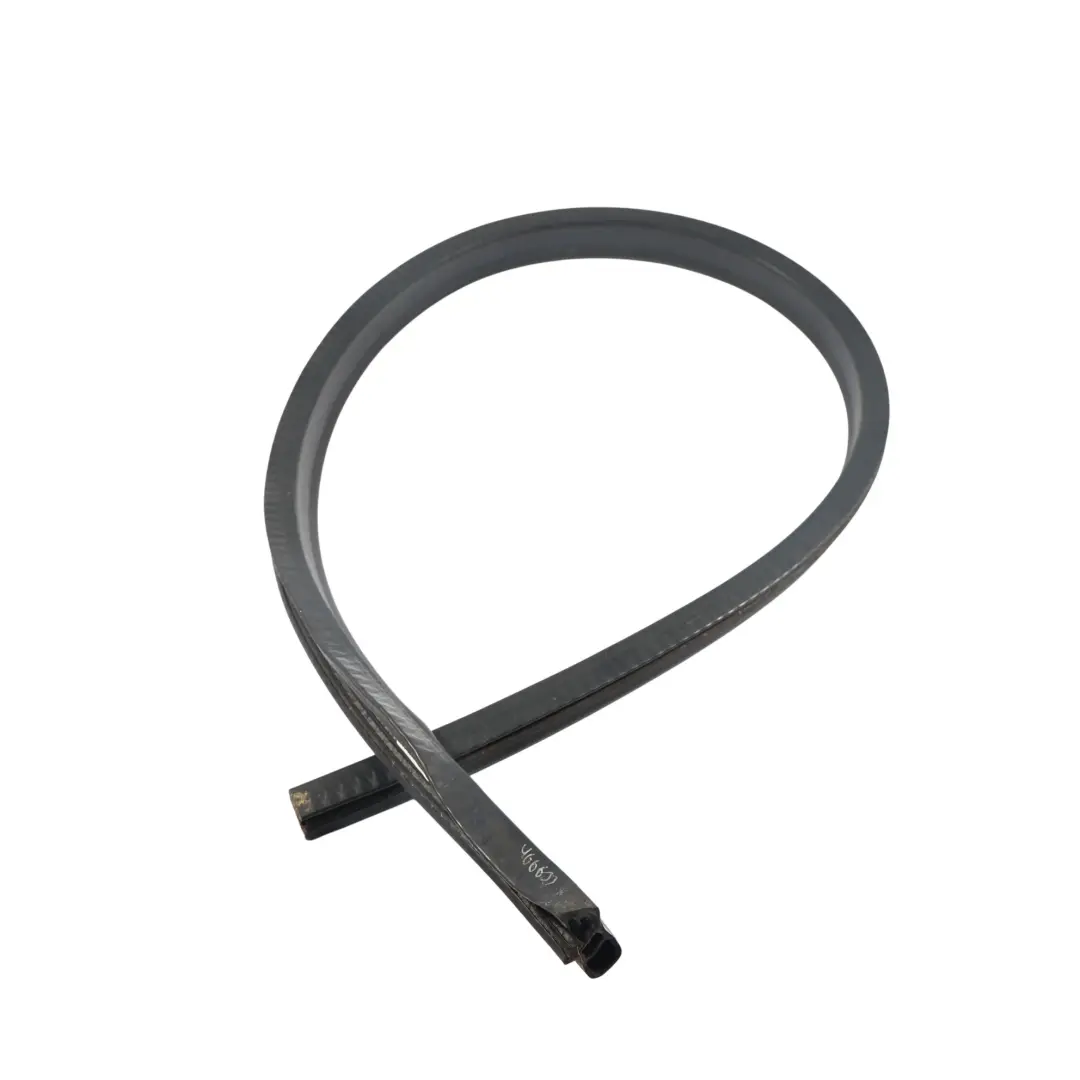 Joint Caoutchouc Bac Récupération Eau Compartiment Moteur pour Audi Q5 FY à propos du numéro de pièce 80A823723 Audi Q5 FY Joint Caoutchouc Bac Récupération Eau Compartiment Moteur - SKU 80A823723 - Numéro de pièce 80A823723