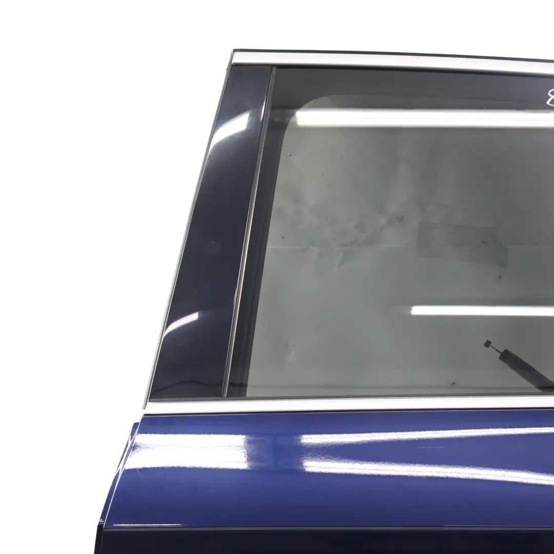 Rivestimento Porta Posteriore Sinistro Blu Navarra Metallizzato X5H per Audi Q5 FY con numero di parte 80A833051C Audi Q5 FY Rivestimento Porta Posteriore Sinistro Blu Navarra Metallizzato X5H - SKU 80A833051C-NAB - Numero di parte 80A833051C