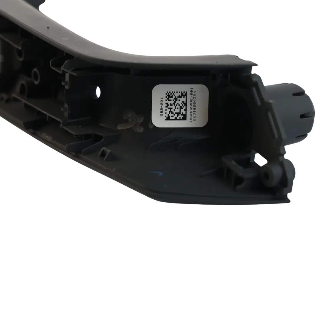 Maniglia Porta Guscio Parte Inferiore Sinistra per Audi Q5 FY con numero di parte 80A867195A Audi Q5 FY Maniglia Porta Guscio Parte Inferiore Sinistra - SKU 80A867195A - Numero di parte 80A867195A