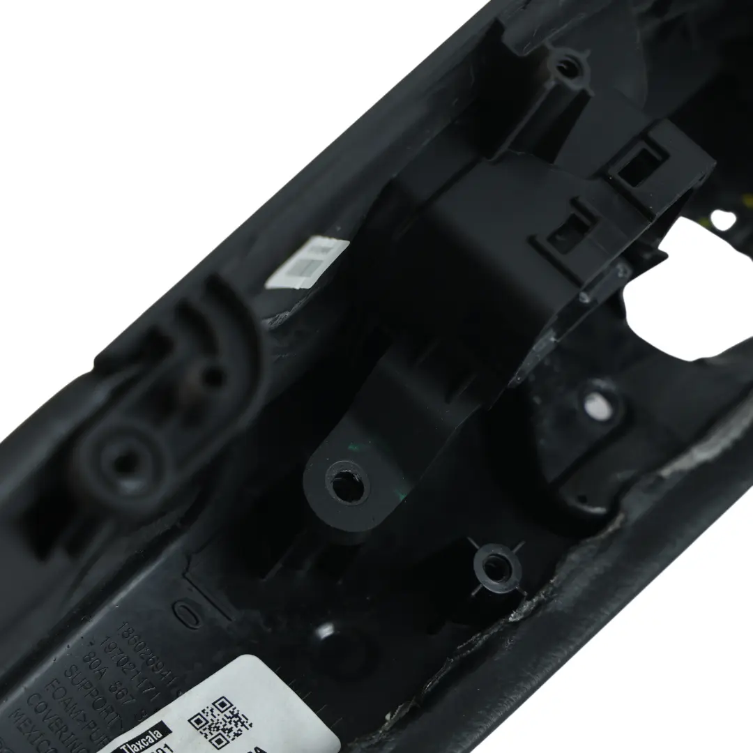 Couvercle Accoudoir Porte Arrière Droit Noir pour Audi Q5 FY à propos du numéro de pièce 80A867374B Audi Q5 FY Couvercle Accoudoir Porte Arrière Droit Noir - SKU 80A867374B - Numéro de pièce 80A867374B