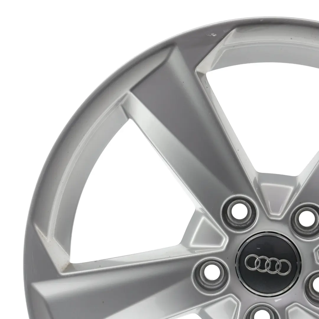 Cerchio In Lega Argento 17" ET:45 7J per Audi Q2 GA con numero di parte 81A601025B Audi Q2 GA Cerchio In Lega Argento 17" ET:45 7J - SKU 81A601025B-1 - Numero di parte 81A601025B