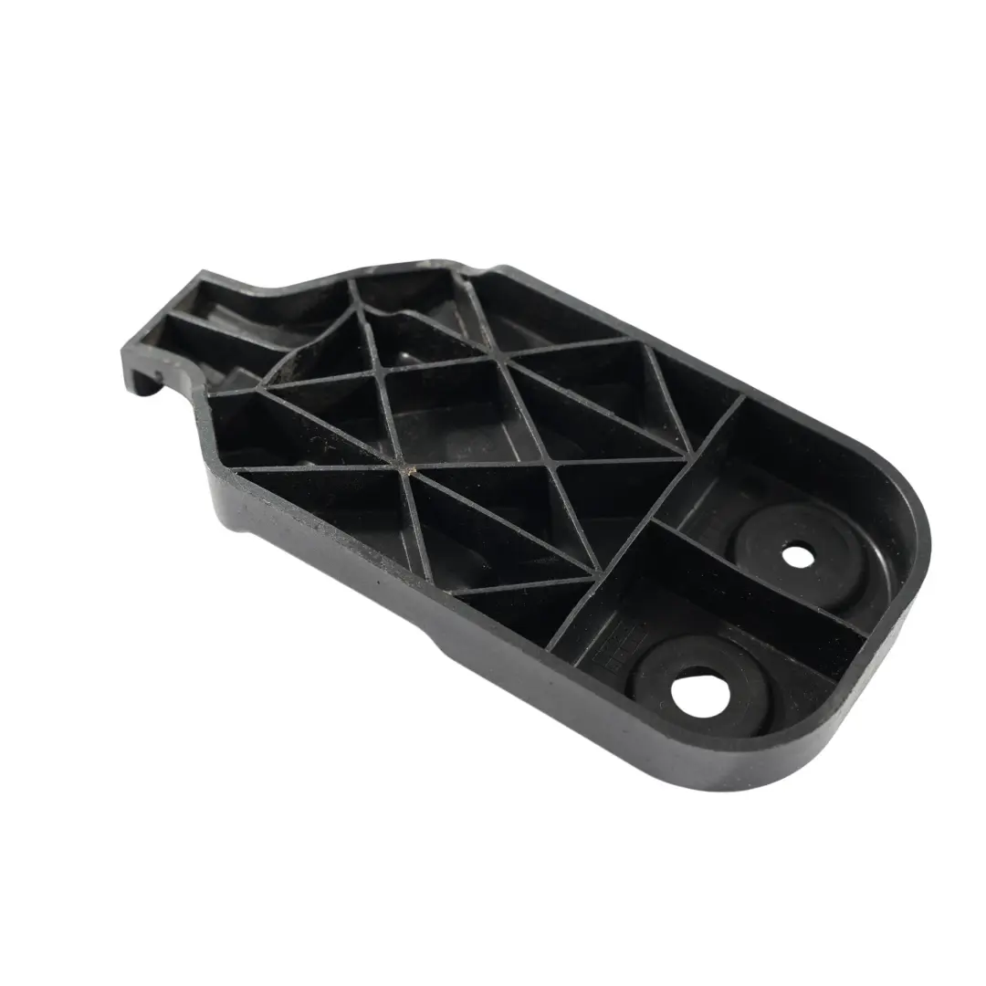 Stoßstange Halterung Träger Halter Rechts für Audi Q2 GA mit Teilenummer 81A807330 Audi Q2 GA Stoßstange Halterung Träger Halter Rechts - SKU 81A807330 - Teilenummer 81A807330