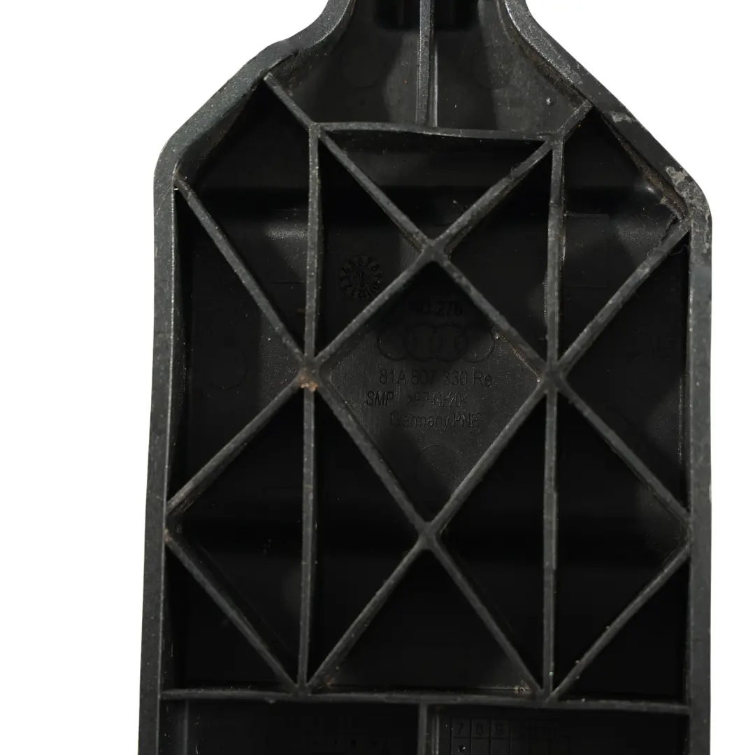 Audi Q2 GA Soporte Parachoques Trasero Derecho - SKU 81A807330 - Número de pieza 81A807330