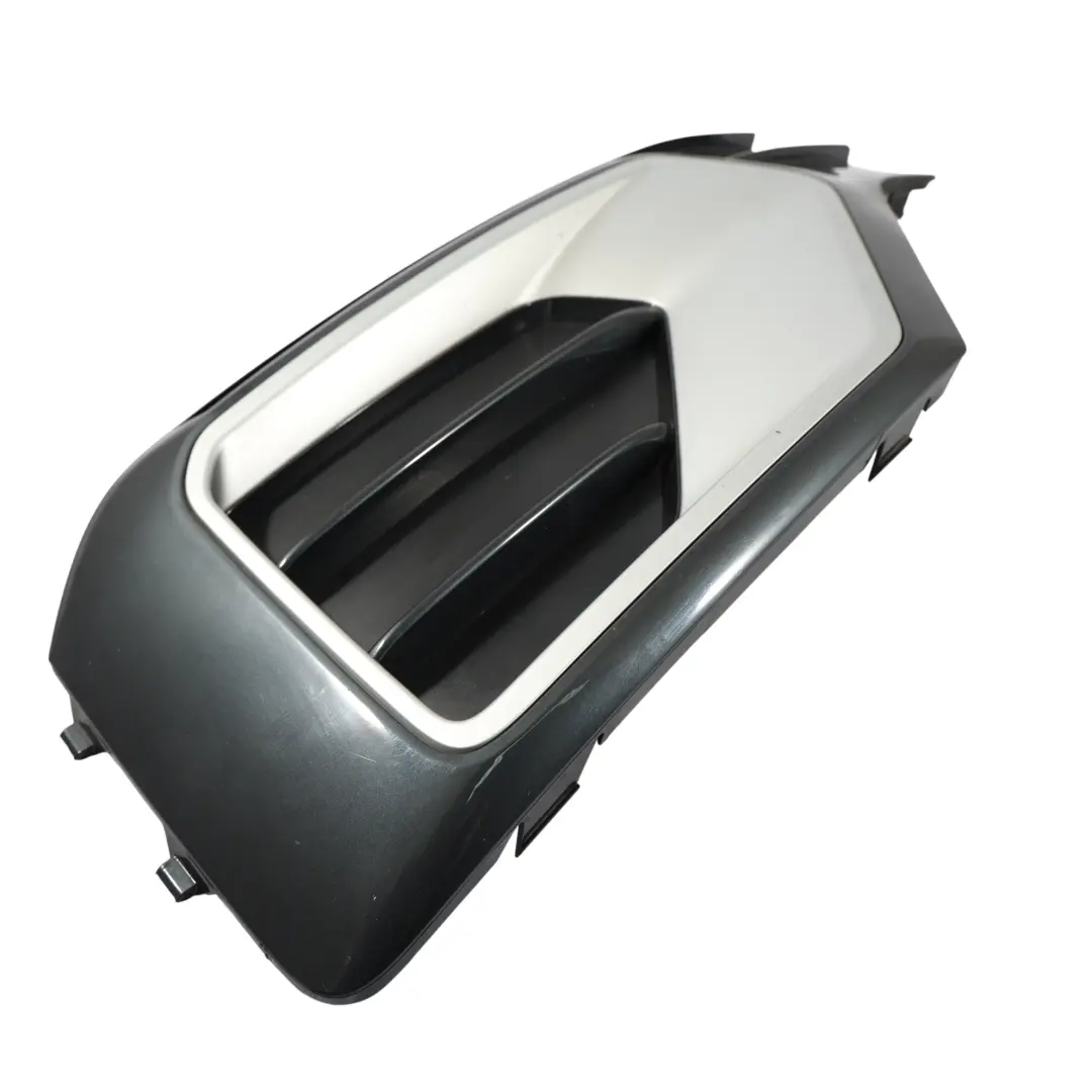 Griglia Paraurti Anteriore Grigia Sinistra 81A807671C per Audi Q2 GA con numero di parte 81A807681G Audi Q2 GA Griglia Paraurti Anteriore Grigia Sinistra 81A807671C - SKU 81A807681G-NGR - Numero di parte 81A807681G