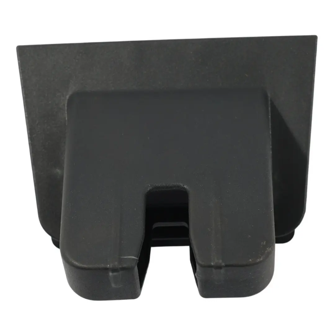 Portón Trasero Tapa Cerradura Marco Moldura para Audi Q2 GA con número de pieza 81A827520A Audi Q2 GA Portón Trasero Tapa Cerradura Marco Moldura - SKU 81A827520A - Número de pieza 81A827520A