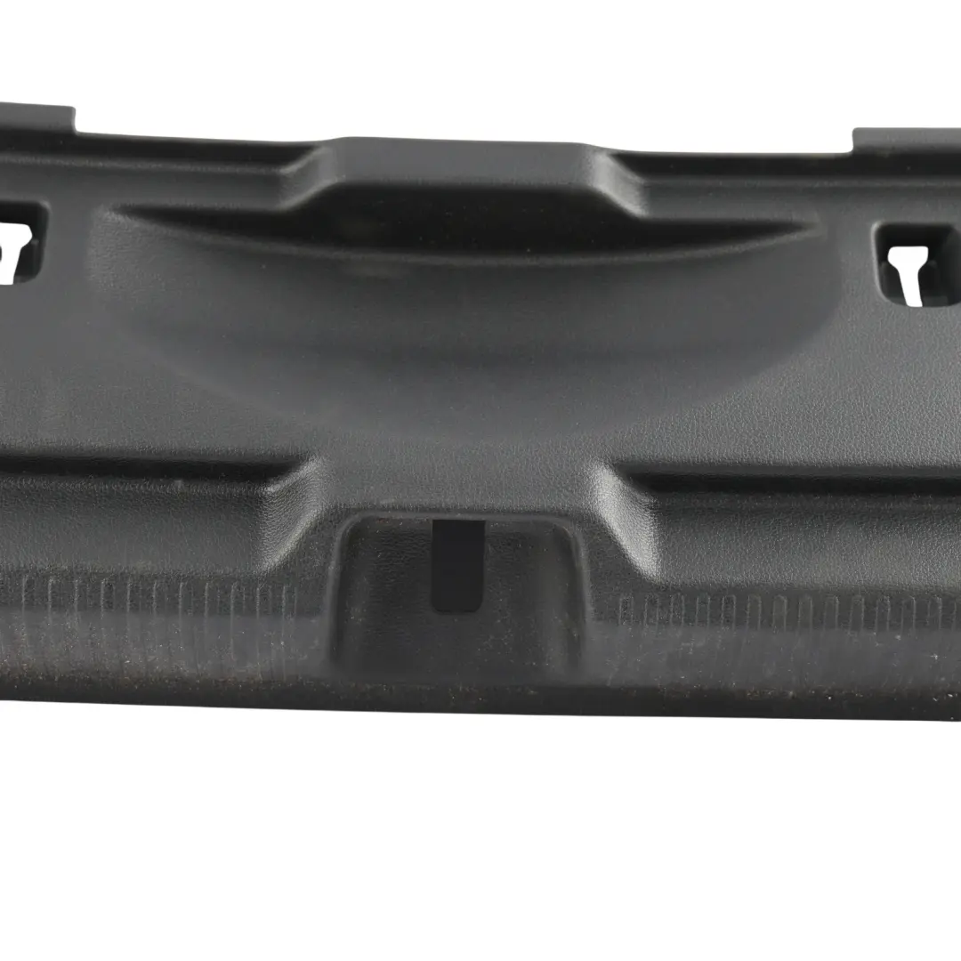 Copertura Bordo Bagagliaio Pannello Serratura Centrale per Audi Q2 GA con numero di parte 81A863471B Audi Q2 GA Copertura Bordo Bagagliaio Pannello Serratura Centrale - SKU 81A863471B - Numero di parte 81A863471B