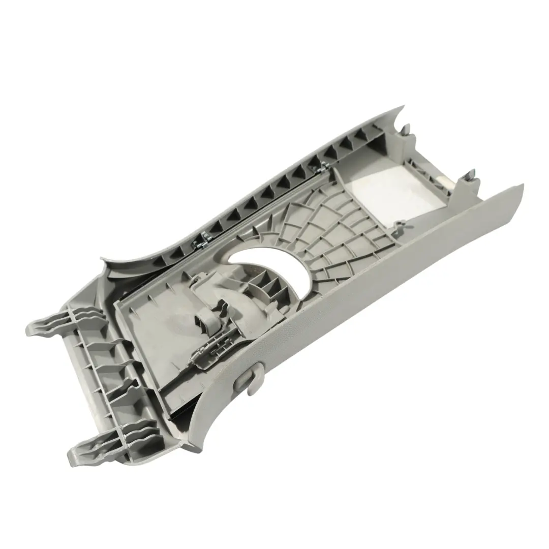 Moldura Pilar B Gris Titanio Superior Derecho para Audi Q2 GA con número de pieza 81A867244 Audi Q2 GA Moldura Pilar B Gris Titanio Superior Derecho - SKU 81A867244 - Número de pieza 81A867244