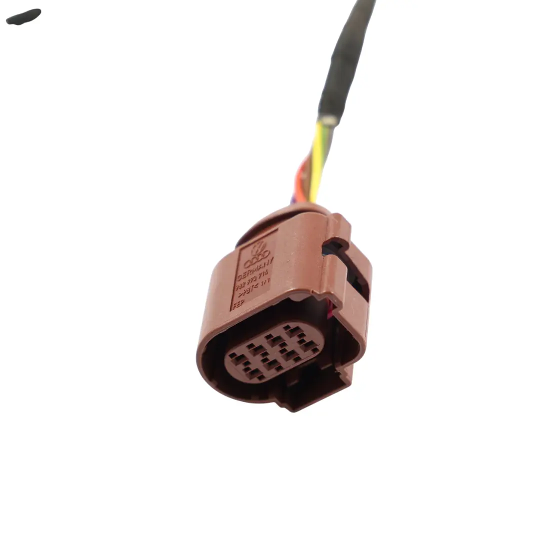 Audi Q2 GA Luz Trasera Lateral Enchufe Socket Trasero Derecho - SKU 81A945070C-1 - Número de pieza 81A945070C