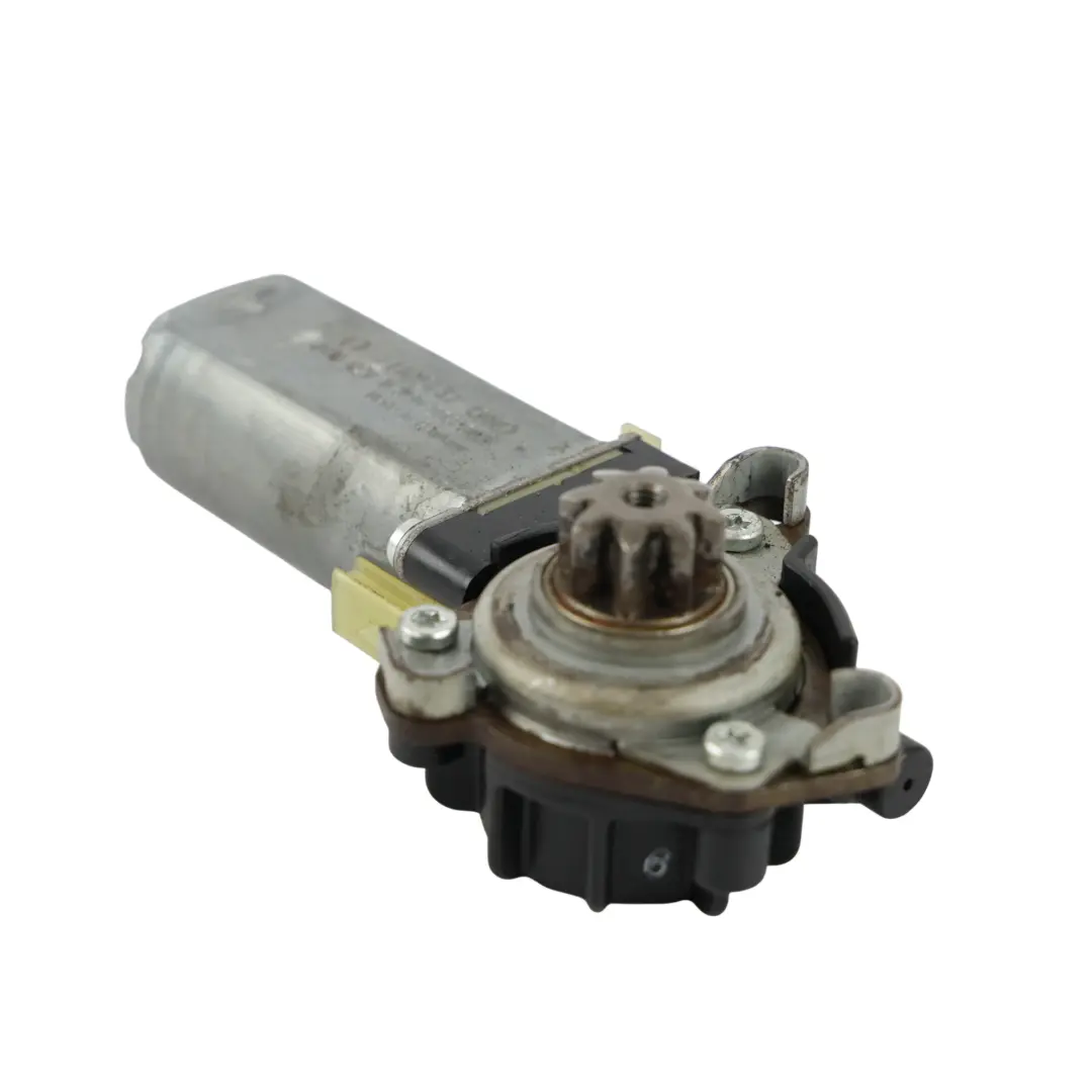 Mercedes W204 Class Seat Adjustment Motor Front Right Driver Side - SKU 82041898 - Part number 82041898