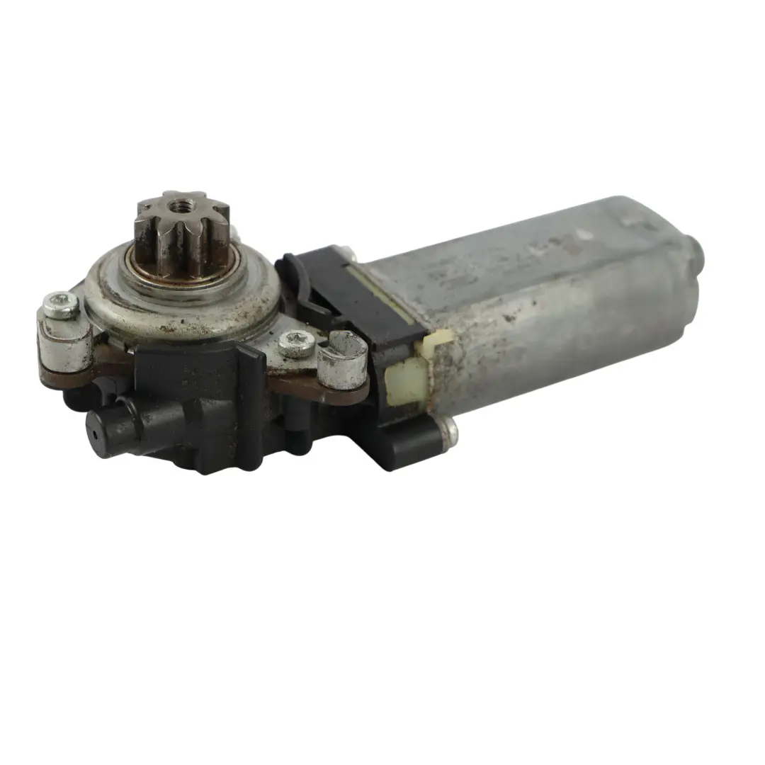 Mercedes W204 Motore Regolazione Sedile Anteriore Destro Lato Guida - SKU 82041898 - Numero di parte 82041898