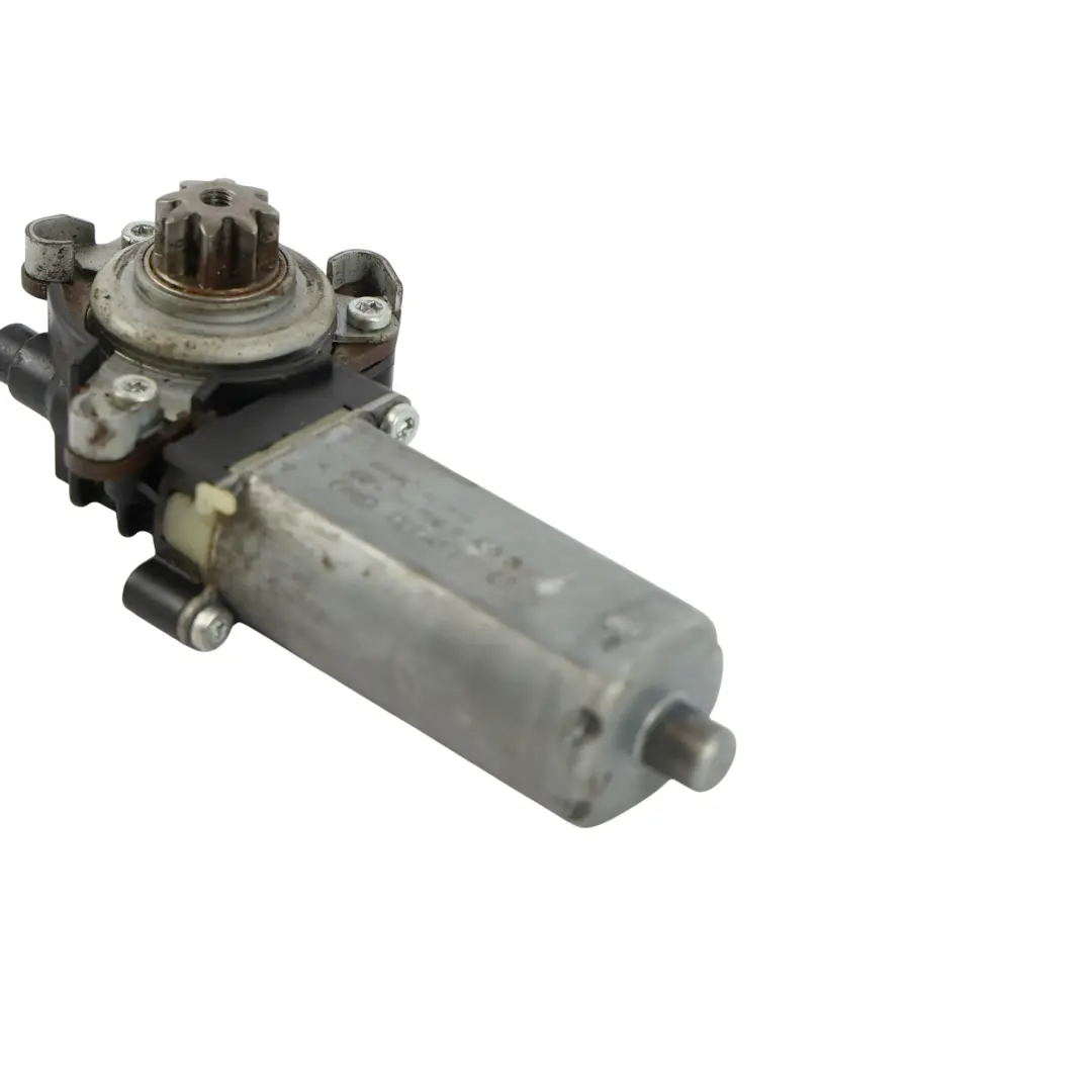 Moteur Réglage Siège Avant Droit Conducteur pour Mercedes W204 à propos du numéro de pièce 82041898 Mercedes W204 Moteur Réglage Siège Avant Droit Conducteur - SKU 82041898 - Numéro de pièce 82041898