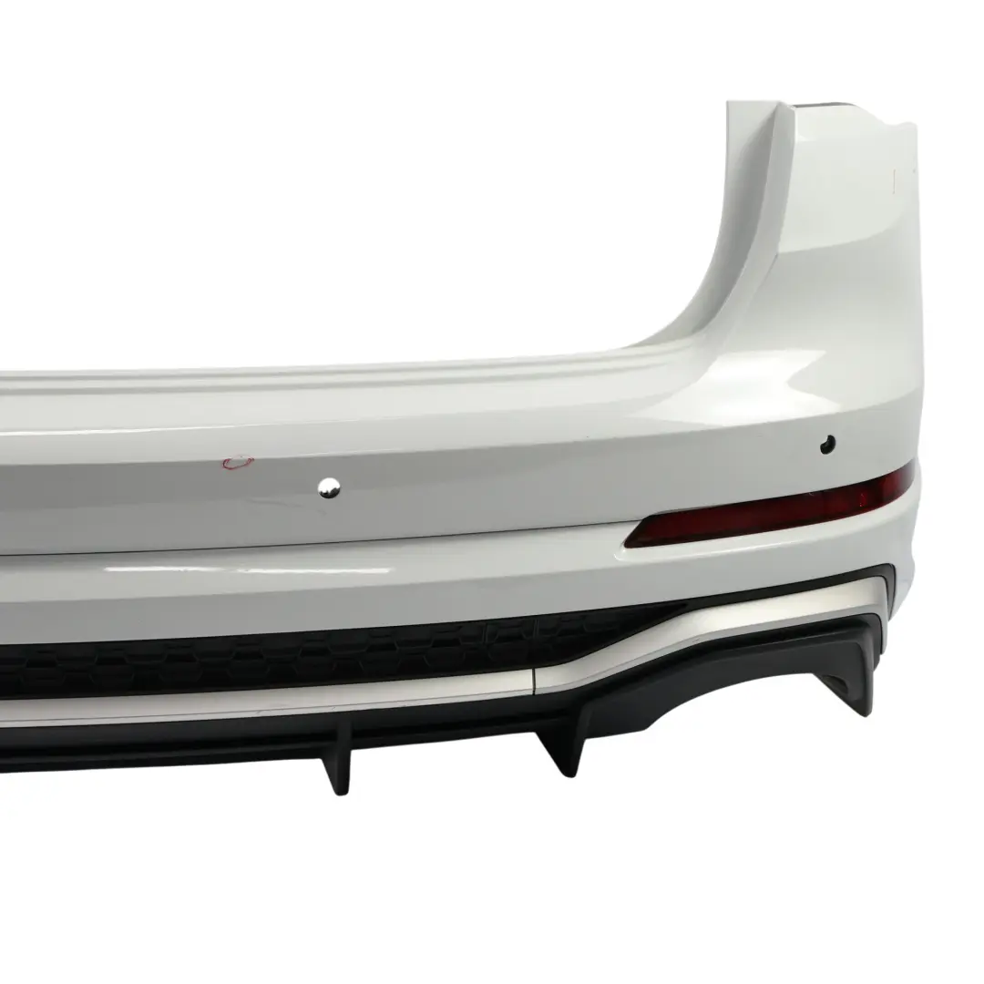 Zderzak Tylny Biały Glacier White Pearl S9R do Audi Q3 8U o numerze 83A807067A Audi Q3 8U Zderzak Tylny Biały Glacier White Pearl S9R - SKU 83A807067A-MGW - Numer Części 83A807067A