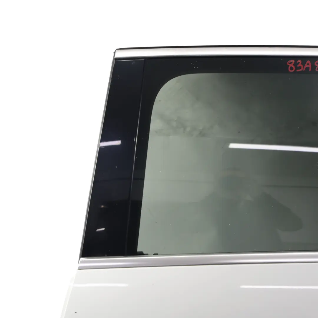 RSQ3 F3 Panneau Revêtement Porte Arrière Gauche Blanc Glacier Nacré S9R pour Audi Q3 à propos du numéro de pièce 83A833051C Audi Q3 RSQ3 F3 Panneau Revêtement Porte Arrière Gauche Blanc Glacier Nacré S9R - SKU 83A833051C-MGW - Numéro de pièce 83A833051C