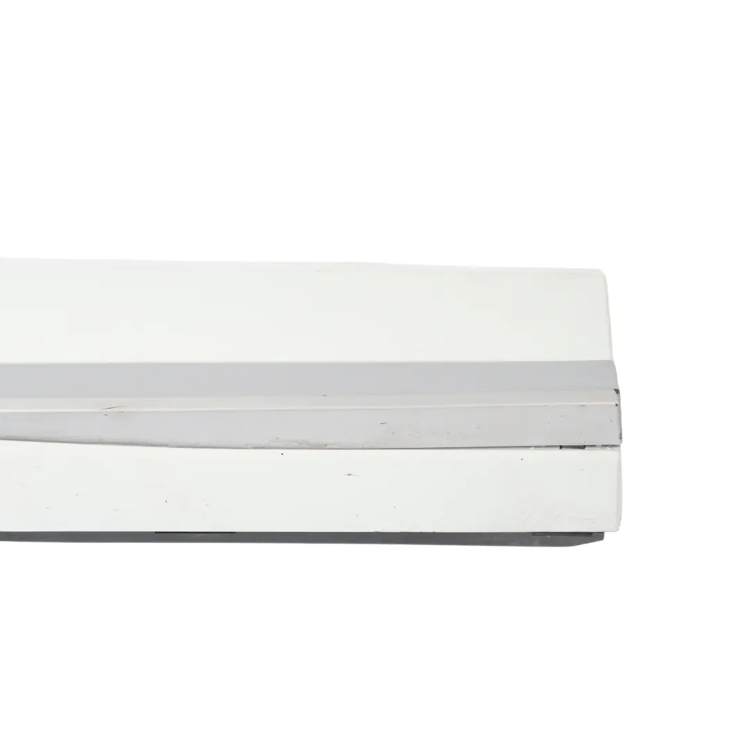 RSQ3 F3 Couvercle Porte Arrière Droite Blanc Glacier Nacré S9R pour Audi à propos du numéro de pièce 83A853970D Audi RSQ3 F3 Couvercle Porte Arrière Droite Blanc Glacier Nacré S9R - SKU 83A853970D-MGW - Numéro de pièce 83A853970D