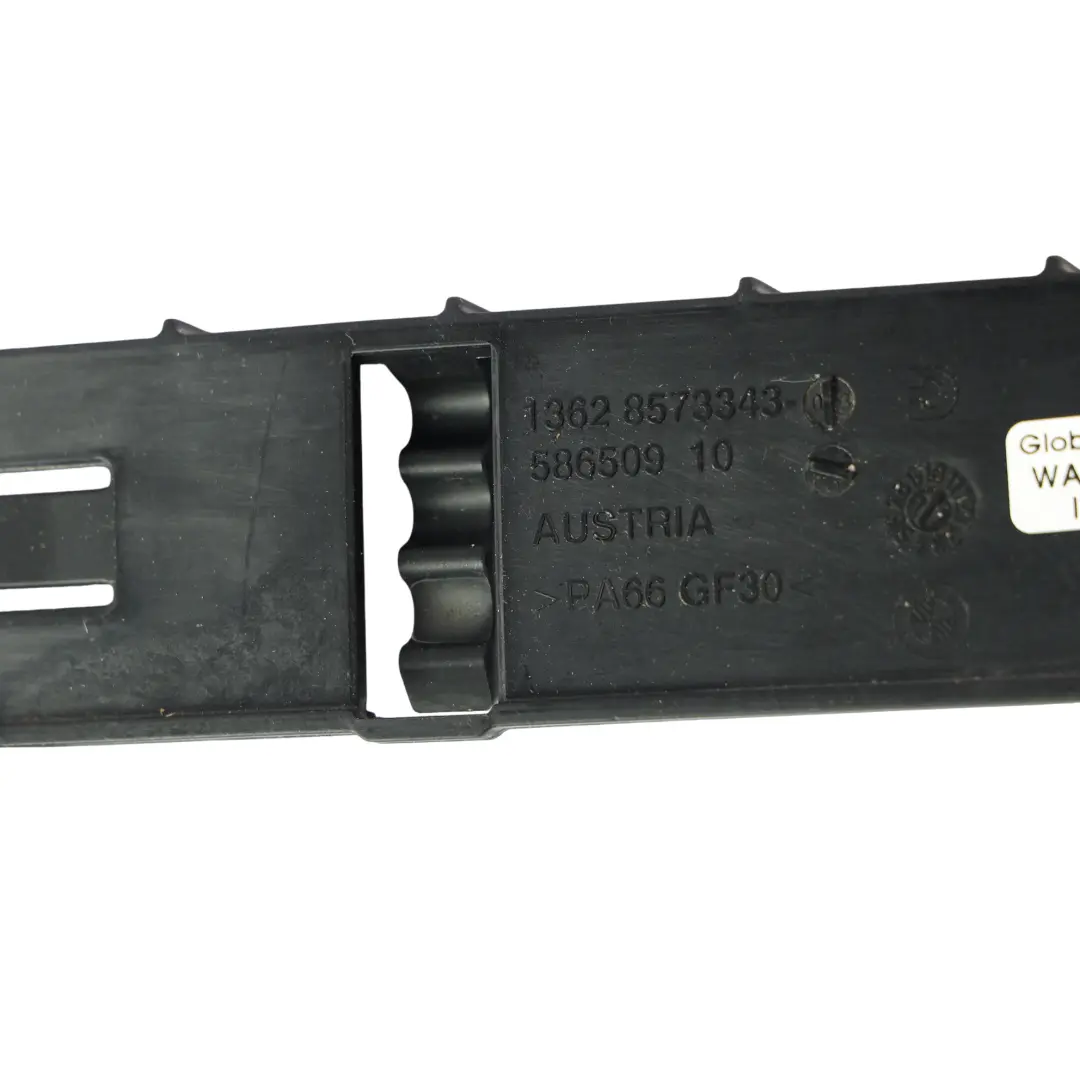 Staffa Supporto Guida Cavo Sensore NOx PM per BMW G30 G31 G32 G11 con numero di parte 8573343 BMW G30 G31 G32 G11 Staffa Supporto Guida Cavo Sensore NOx PM - SKU 8573343 - Numero di parte 8573343