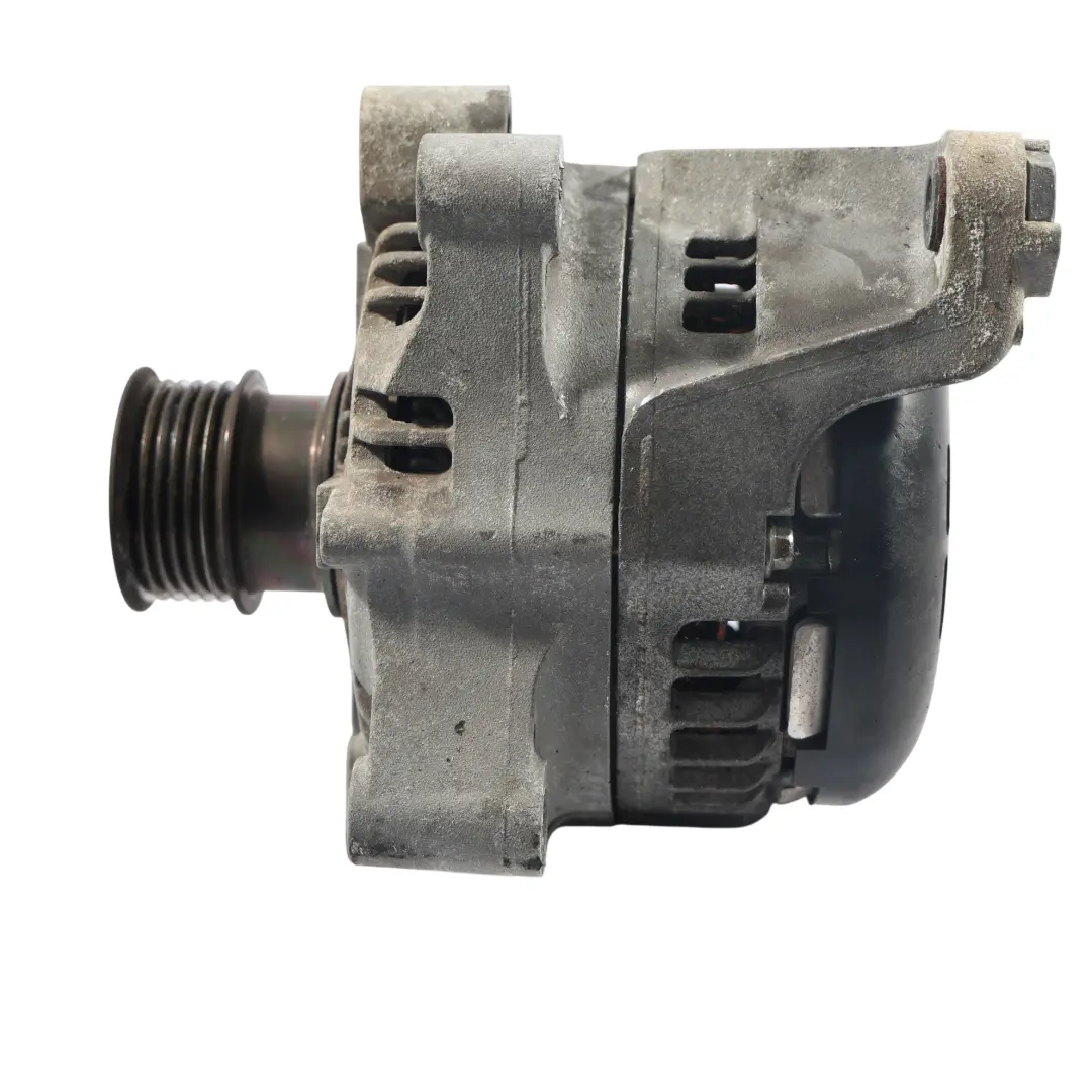 B38 B48 Motore benzina Alternatore Generatore 180A per BMW F20 F30 F32 F34 con numero di parte 8645325 BMW F20 F30 F32 F34 B38 B48 Motore benzina Alternatore Generatore 180A - SKU 8645325-1 - Numero di parte 8645325