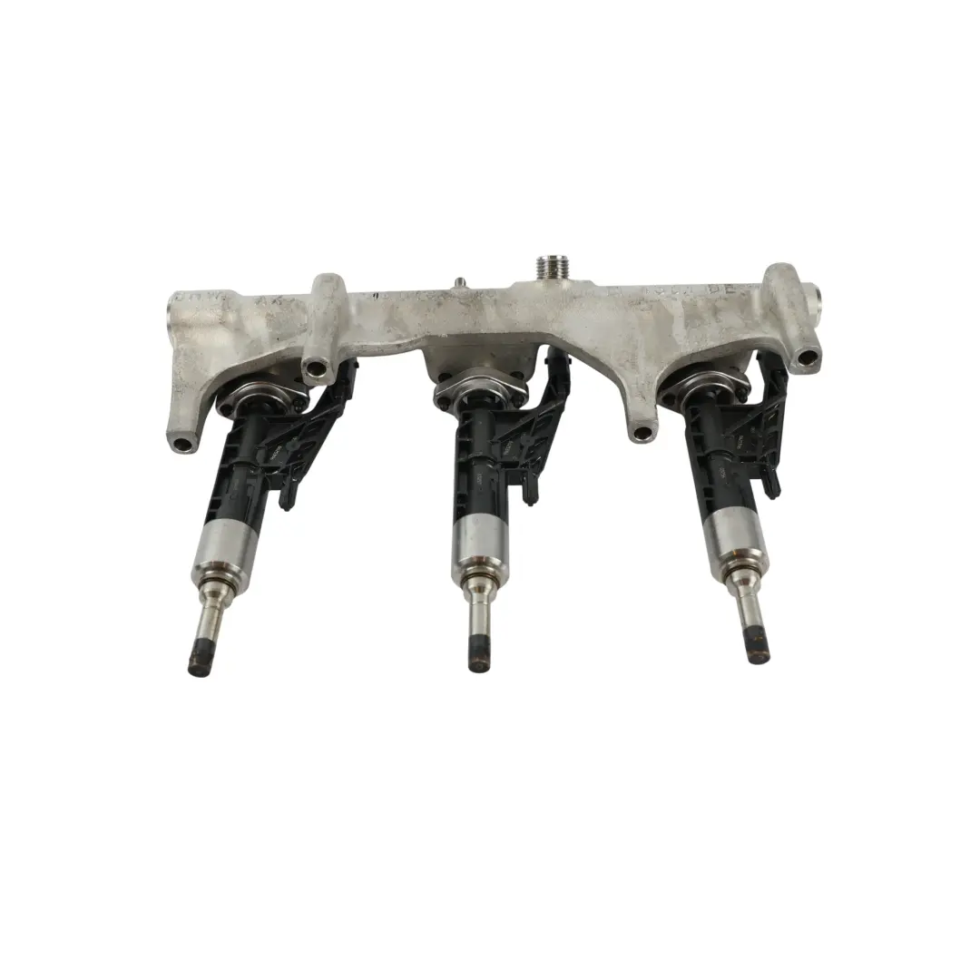 M140i 340i 440i Listwa Wtryskowa Wtryski B58 do BMW F20 F30 F32 o numerze 8665635 BMW F20 F30 F32 M140i 340i 440i Listwa Wtryskowa Wtryski B58 - SKU 8665635-1 - Numer Części 8665635