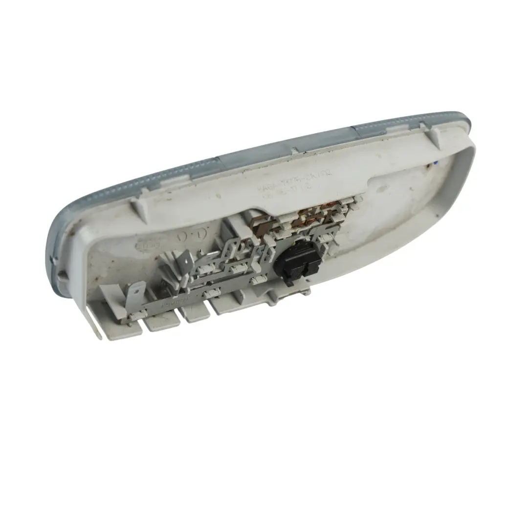 Ford Fiesta Mk7 Lampka Podsufitki Szara 8A6A-13776-EA - SKU 8A6A-13776-CA - Numer Części 8A6A-13776-CA