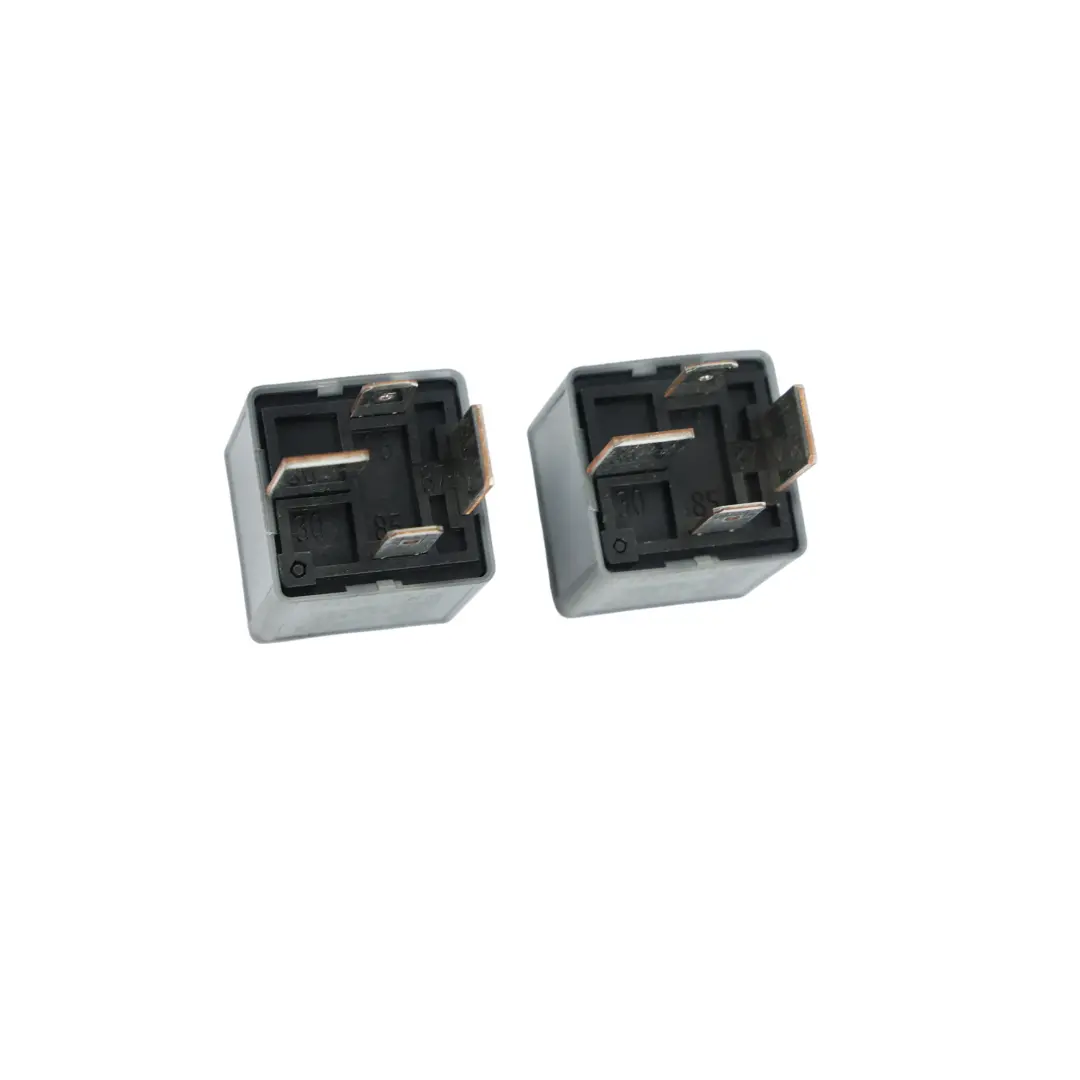 Audi Q7 4L Relay Unit Module 4 Pins Number 370 Set Of 2 - SKU 8D0951253-2 - Part number 8D0951253