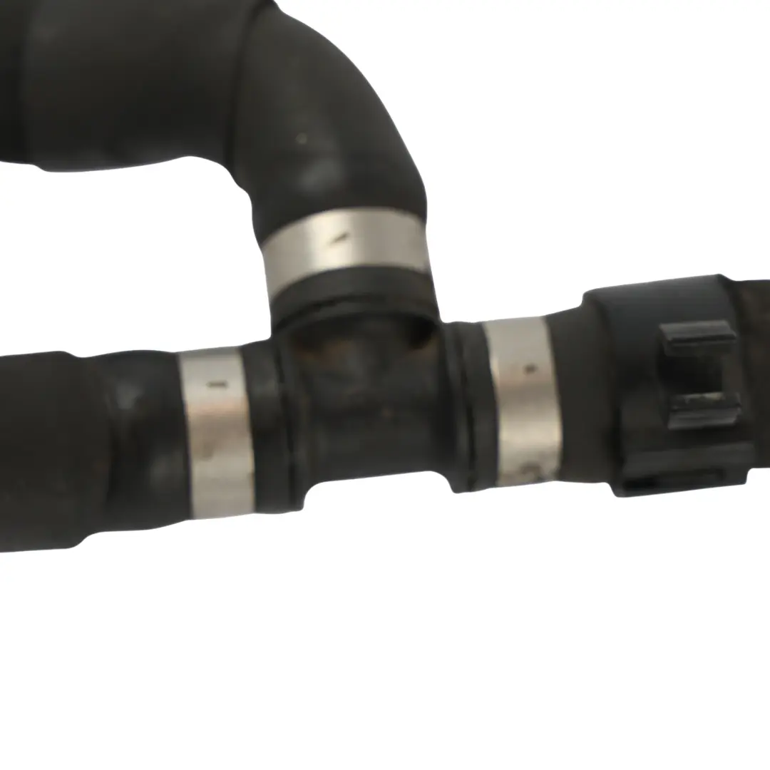 Tubo Condotto Acqua Refrigerante Motore 4.2 V8 BNS per Audi RS4 B7 con numero di parte 8E0819376C Audi RS4 B7 Tubo Condotto Acqua Refrigerante Motore 4.2 V8 BNS - SKU 8E0819376C - Numero di parte 8E0819376C